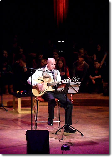 Hans-Jürgen spielt in der Philharmonie in Köln